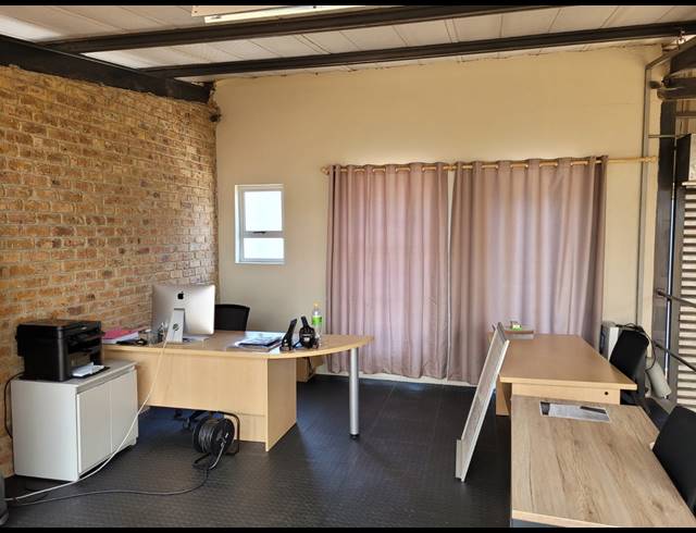154M² WAREHOUSE TO LET IN CHLOORKOP